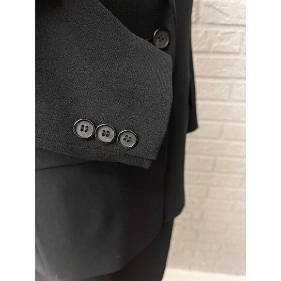 Nygard Petite Black 2 Piece Crape Skirt Suit Size 8P Skirt (6P jacket) - Picture 9 of 11